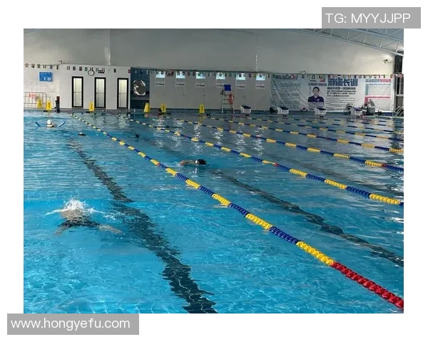 游泳锻炼对身体健康的全面益处及科学训练方法解析